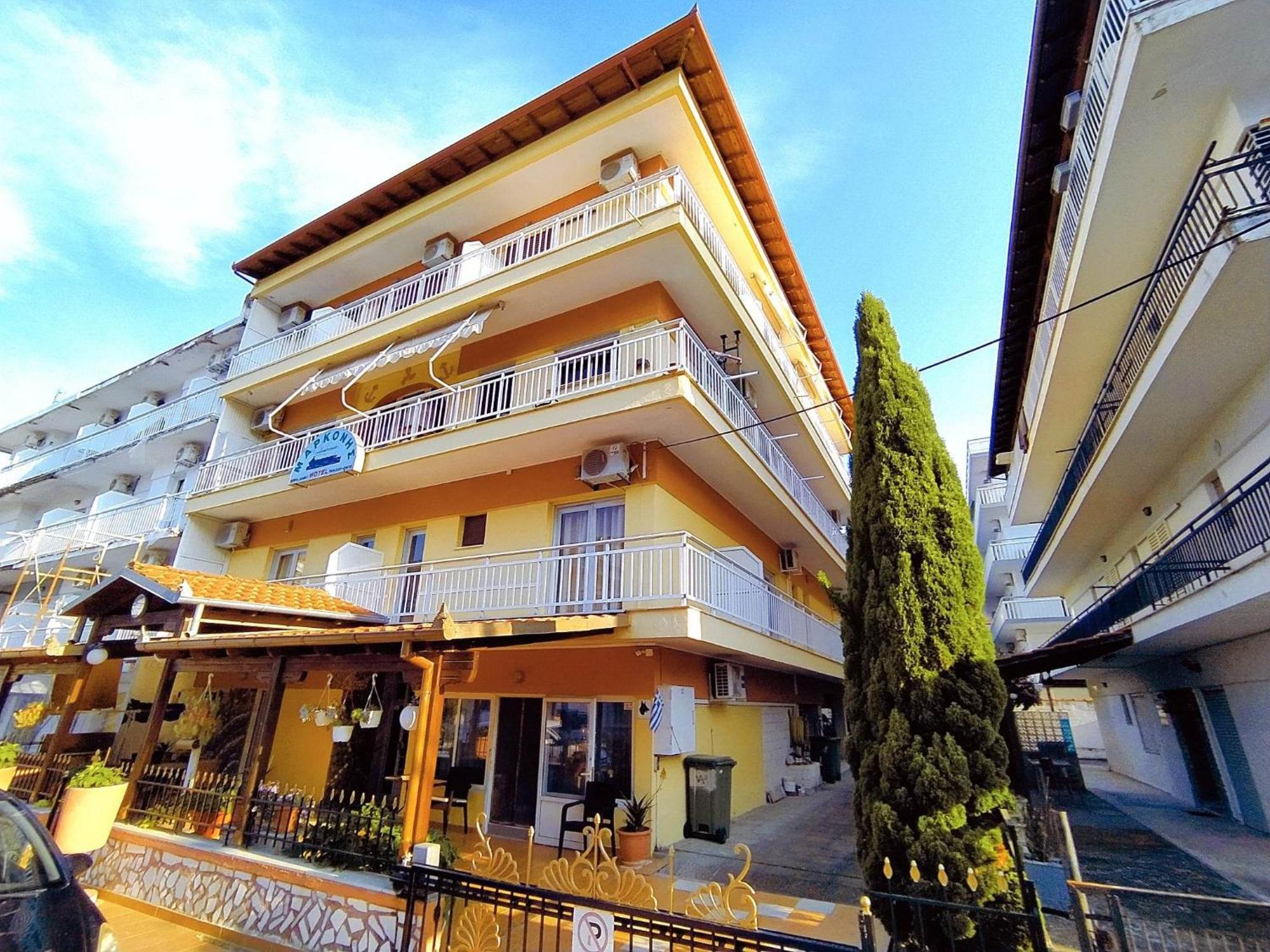 Μαρκονησ Hotell Paralía Exteriör bild
